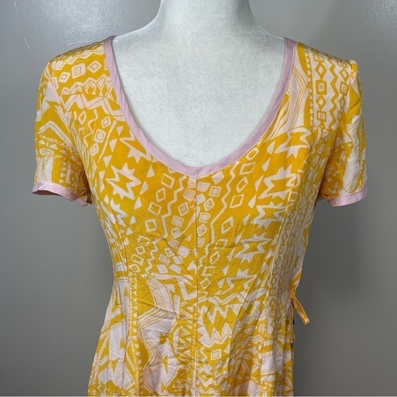 REVOLVE • LINE & DOT Yellow & White 100% Silk Side Tie Faux Wrap Dress - LARGE - Picture 2 of 11
